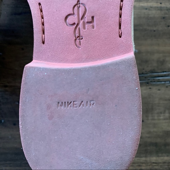 Cole Haan Suede shoes. Beige. Nike soles. Size 8.5 - Picture 7 of 7